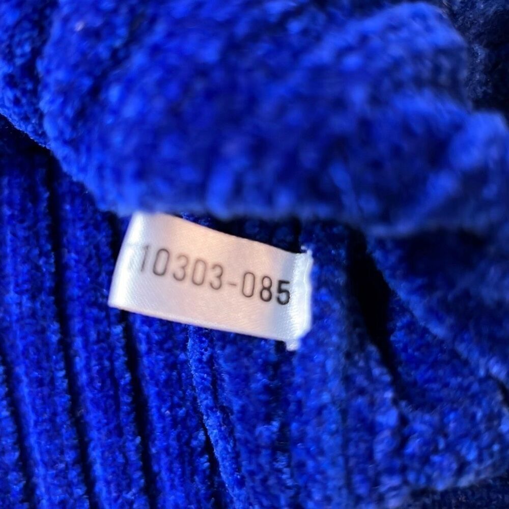 Moda Int'l Women's Blue Button Front Cropped Ribbed Cardigan Sweater Large - Picture 5 of 8